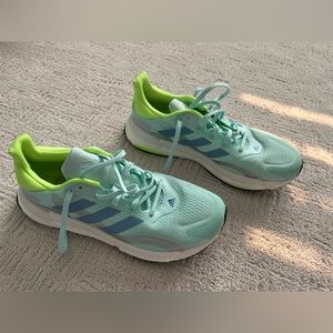 Solarboost 3 sneakers